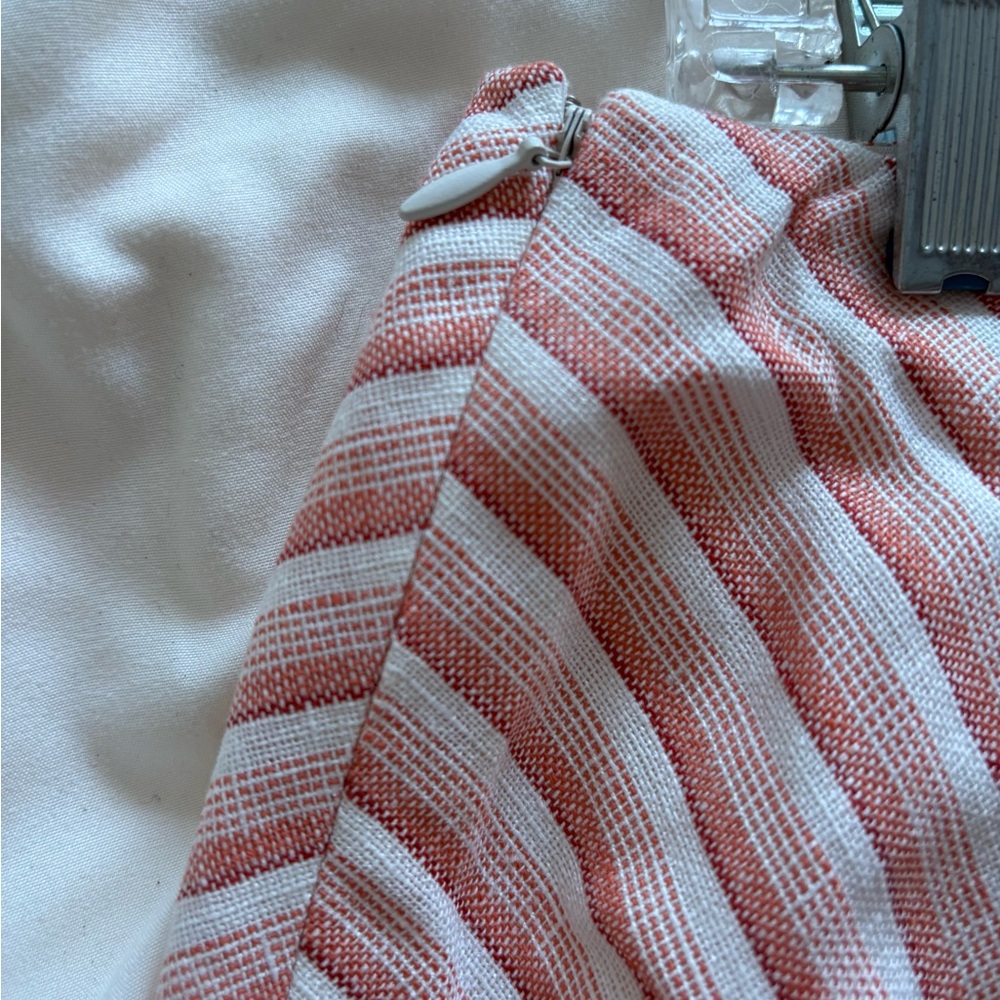 Ann Taylor LOFT Women 4P Pink White Striped A-Line Knee Skirt - Picture 2 of 8